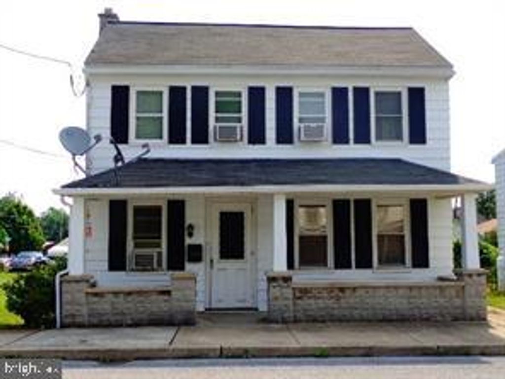 512 CHESTNUT, Mount Holly Springs, PA 17065