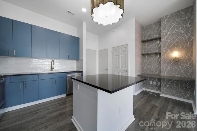 2125 Southend Drive 438, Charlotte, NC 28203