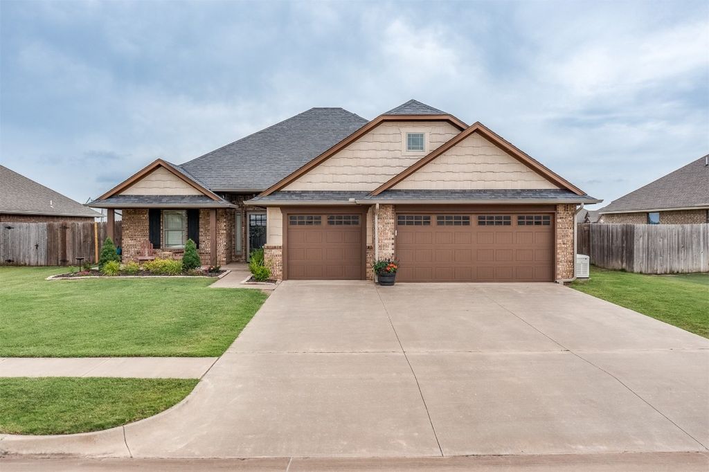 404 NE Auburn Lane, Piedmont, OK 73078