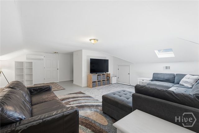 201 Groveland Circle, Savannah, GA 31405