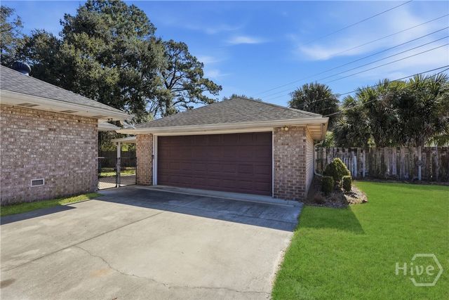 201 Groveland Circle, Savannah, GA 31405