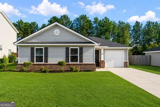28 Twin Oaks Place, Savannah, GA 31407
