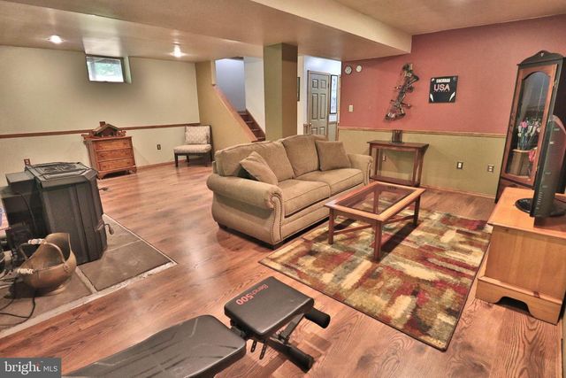 94 N TANGLEWOOD DR, Quarryville, PA 17566