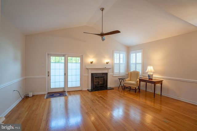40 SAGEBRUSH LN, Langhorne, PA 19047