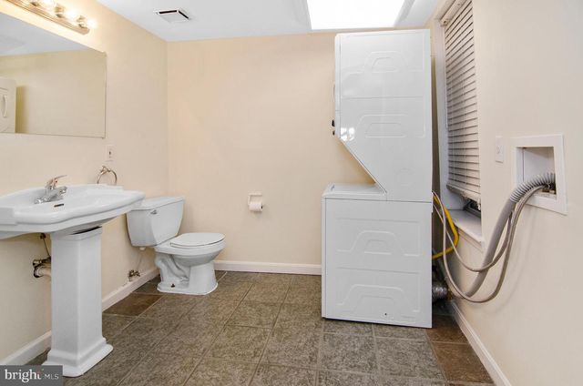 1815 S CHARLES ST, Baltimore, MD 21230