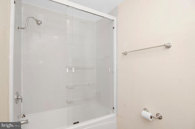 1815 S CHARLES ST, Baltimore, MD 21230