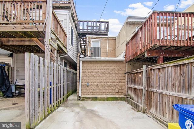 1815 S CHARLES ST, Baltimore, MD 21230