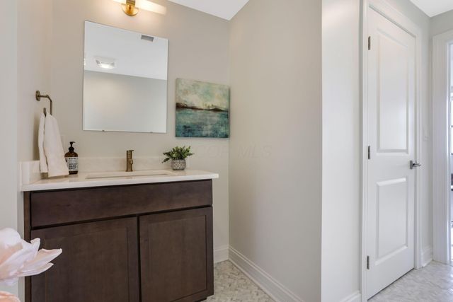 50 W Broad Street, 3602, Columbus, OH 43215
