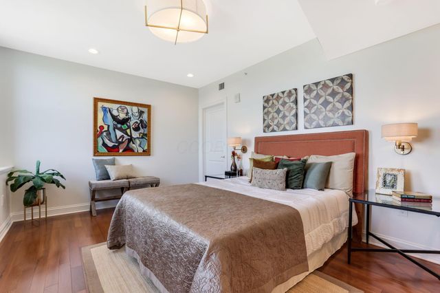 50 W Broad Street, 3602, Columbus, OH 43215