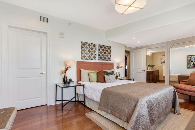 50 W Broad Street, 3602, Columbus, OH 43215