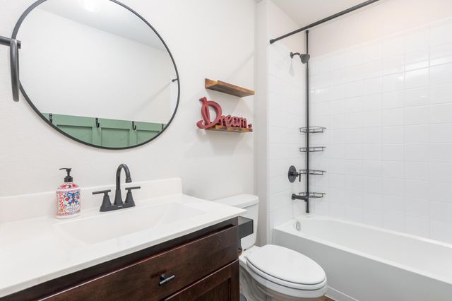 105 Black Wolf RUN, San Marcos, TX 78666