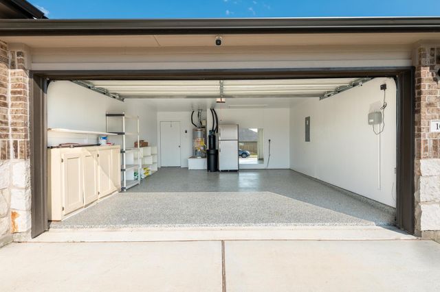 105 Black Wolf RUN, San Marcos, TX 78666