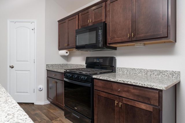 105 Black Wolf RUN, San Marcos, TX 78666