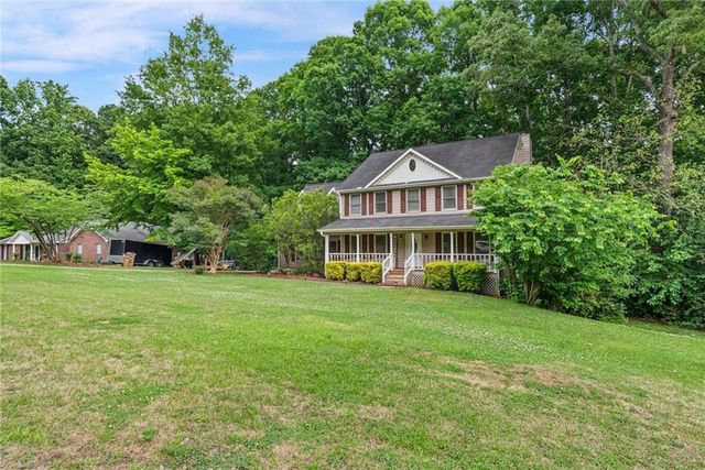 165 Hayes Circle, Rex, GA 30273