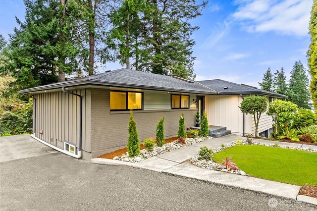 16858 76th Avenue W, Edmonds, WA 98026