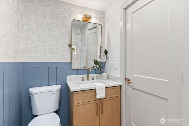 16858 76th Avenue W, Edmonds, WA 98026