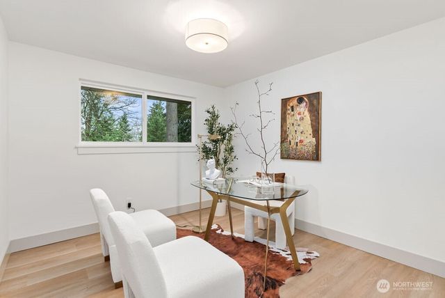 16858 76th Avenue W, Edmonds, WA 98026