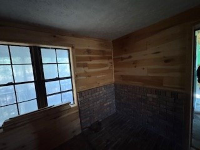 216 Holly Hill Drive, Blairsville, GA 30512