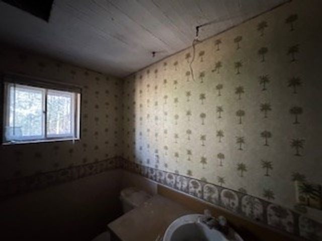 216 Holly Hill Drive, Blairsville, GA 30512