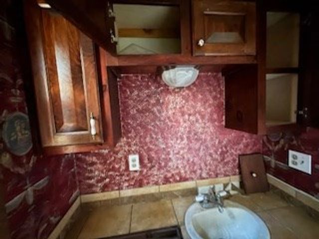 216 Holly Hill Drive, Blairsville, GA 30512