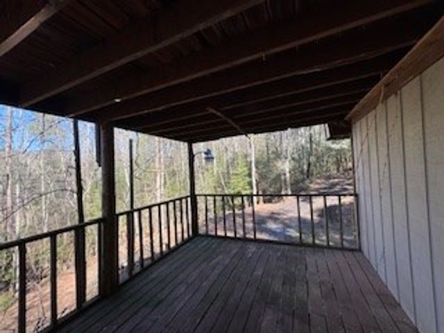 216 Holly Hill Drive, Blairsville, GA 30512