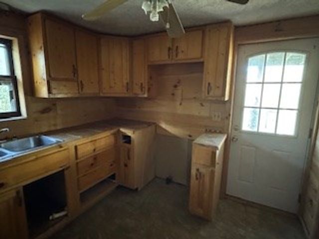 216 Holly Hill Drive, Blairsville, GA 30512