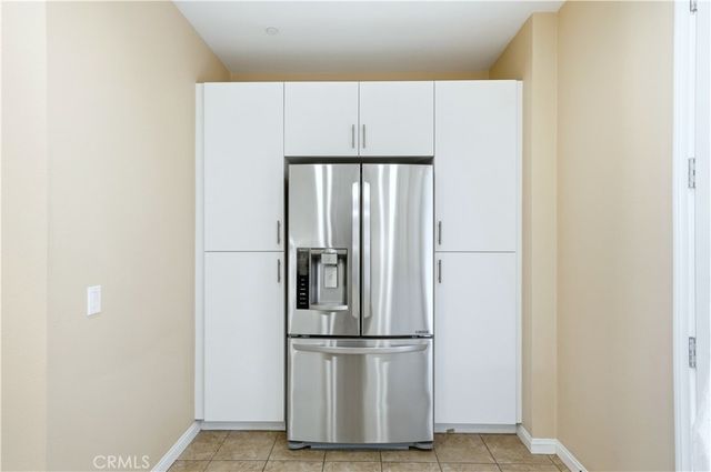 810 E Promenade C, Azusa, CA 91702