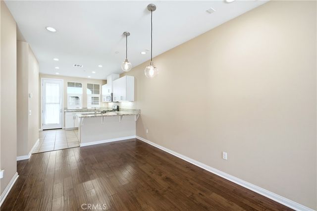 810 E Promenade C, Azusa, CA 91702