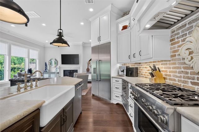 1513 Cunningham Parc Lane, Houston, TX 77055