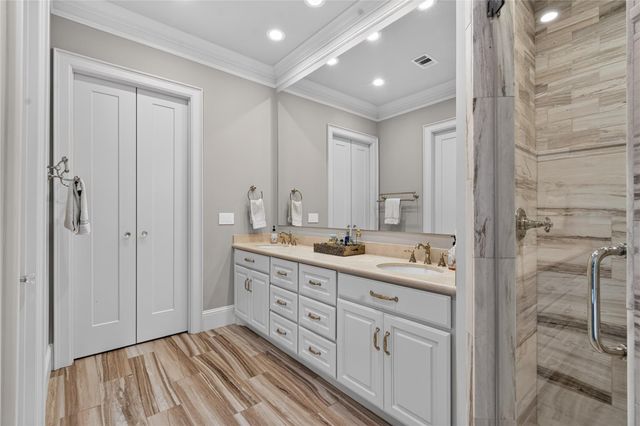 1513 Cunningham Parc Lane, Houston, TX 77055