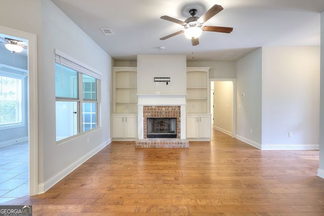 1414 Maple Cove Lane, Loganville, GA 30052