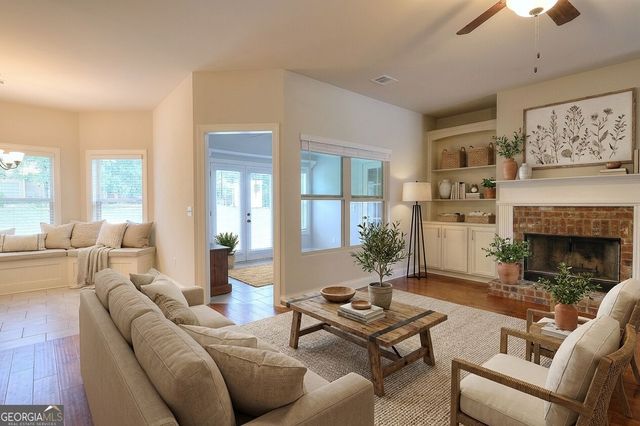 1414 Maple Cove Lane, Loganville, GA 30052
