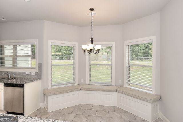 1414 Maple Cove Lane, Loganville, GA 30052