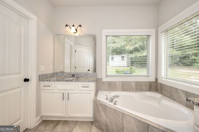 1414 Maple Cove Lane, Loganville, GA 30052