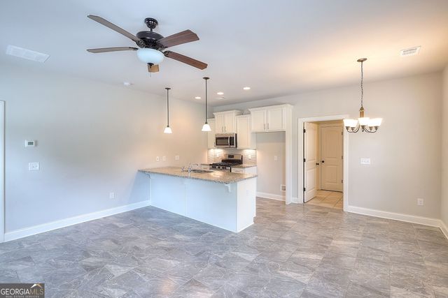 1414 Maple Cove Lane, Loganville, GA 30052