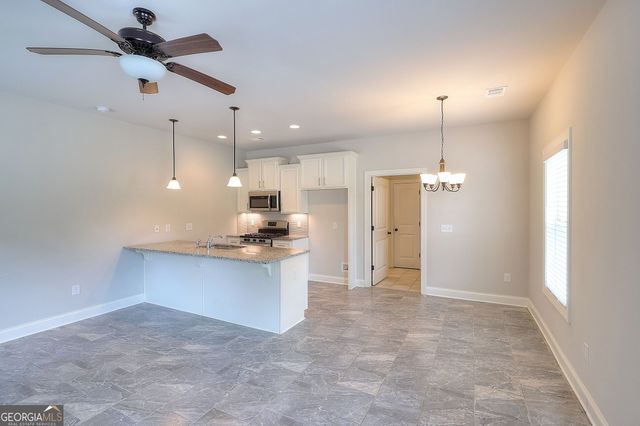 1414 Maple Cove Lane, Loganville, GA 30052