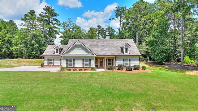 1414 Maple Cove Lane, Loganville, GA 30052