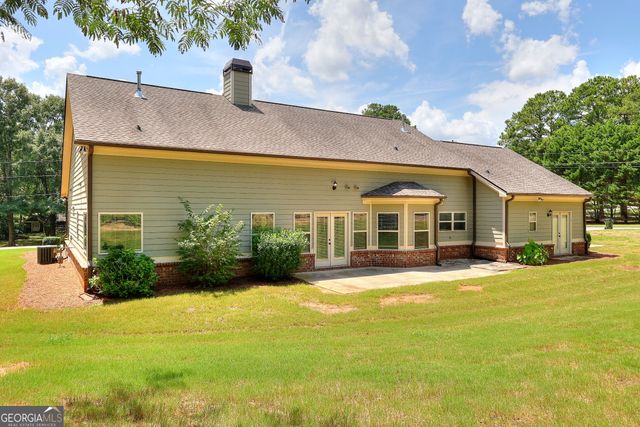 1414 Maple Cove Lane, Loganville, GA 30052