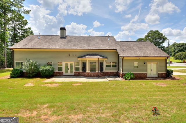 1414 Maple Cove Lane, Loganville, GA 30052