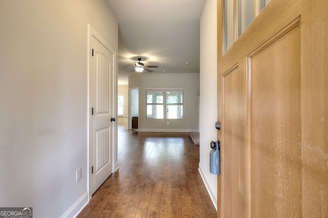 1414 Maple Cove Lane, Loganville, GA 30052