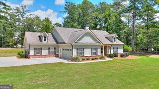 1414 Maple Cove Lane, Loganville, GA 30052