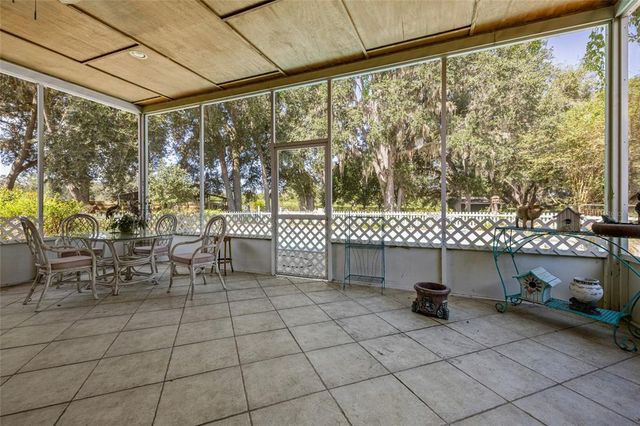 497 SW SUNDAY GLEN, Lake City, FL 32024