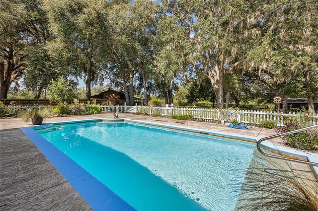 497 SW SUNDAY GLEN, Lake City, FL 32024