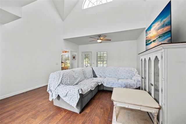 497 SW SUNDAY GLEN, Lake City, FL 32024