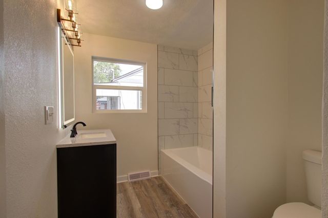 2307 E Nebraska Ave, Spokane, WA 99208