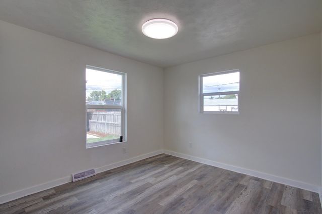 2307 E Nebraska Ave, Spokane, WA 99208