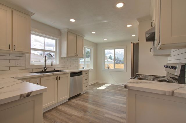 2307 E Nebraska Ave, Spokane, WA 99208