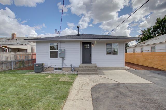 2307 E Nebraska Ave, Spokane, WA 99208