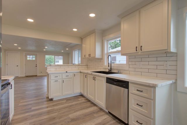 2307 E Nebraska Ave, Spokane, WA 99208