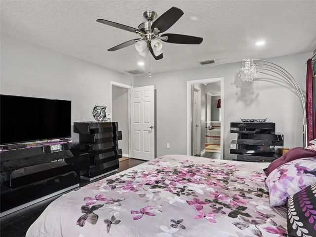2124 VELVET WAY, Lakeland, FL 33811